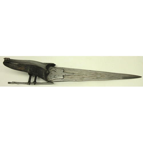 202 - Large 17th/18th century Indian Katar dagger, 15