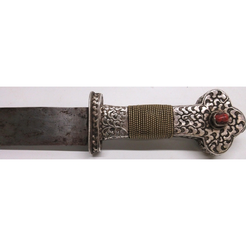 210 - Circa 19th century Tibetan dagger, 10.5