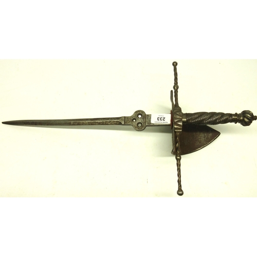 233 - A good Victorian copy of a 17th century Spanish style all steel main gauche dagger, 14.5