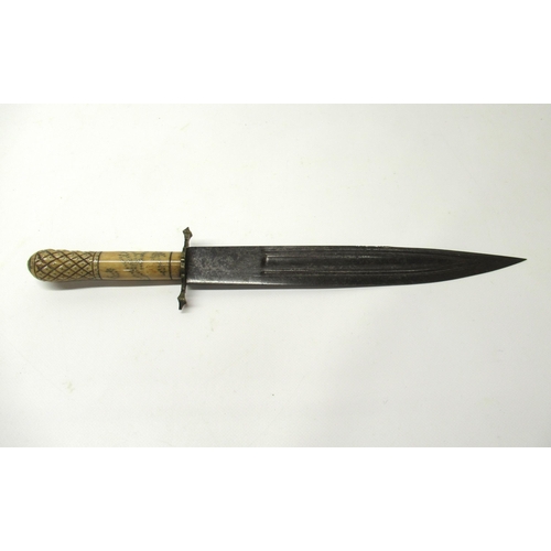 219 - Unusual 19th century knife / dagger in the Bowie style, 9.5