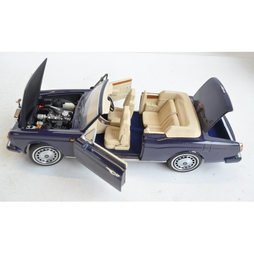 1206A - Three 1/24 scale diecast model cars from The Franklin Mint, all in at least excellent or better cond... 