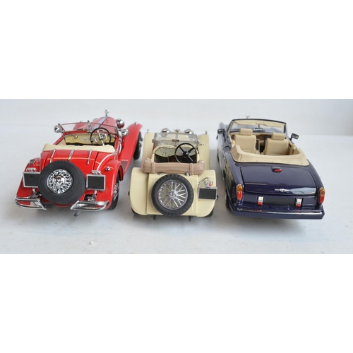 1206A - Three 1/24 scale diecast model cars from The Franklin Mint, all in at least excellent or better cond... 