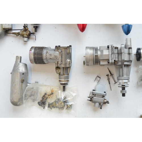 1333 - Collection of model aircraft engines (12) and accessories, engines appear previously used, all A/F, ... 