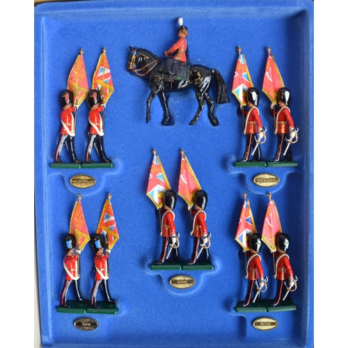 1348 - W Britain's Queen Elizabeth II Trooping The Colour presentation set, models in excellent condition