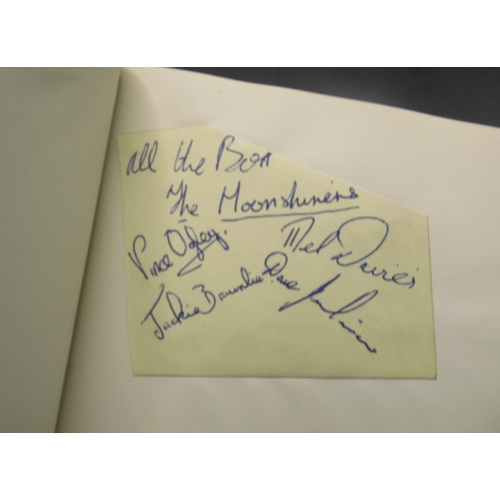 858 - C20th autograph book cont. small collection of signatures and signed photos to inc. signatures from ... 