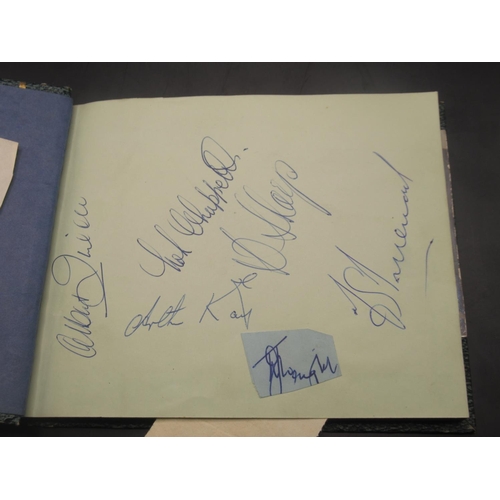 858 - C20th autograph book cont. small collection of signatures and signed photos to inc. signatures from ... 