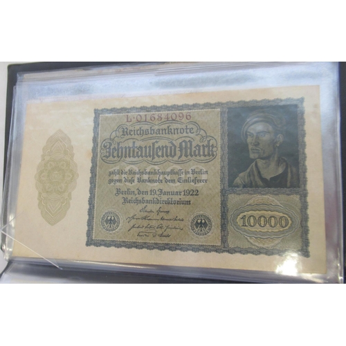 814 - Red banknotes folder cont. c20th Polish, Italian, Algerian and German banknotes (103)