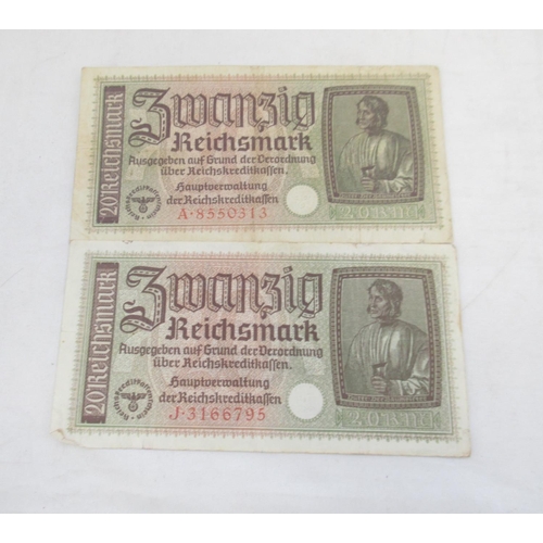 814 - Red banknotes folder cont. c20th Polish, Italian, Algerian and German banknotes (103)