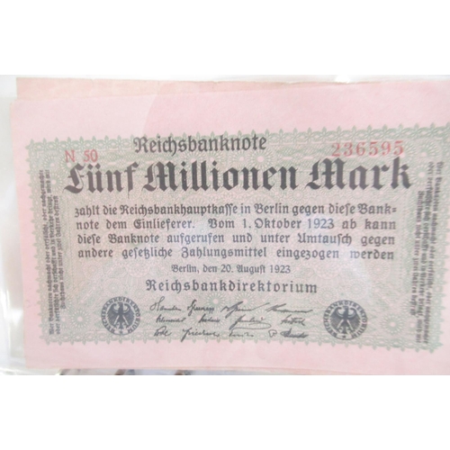 815 - Folder cont. large collection of c20th banknotes from Germany (101)