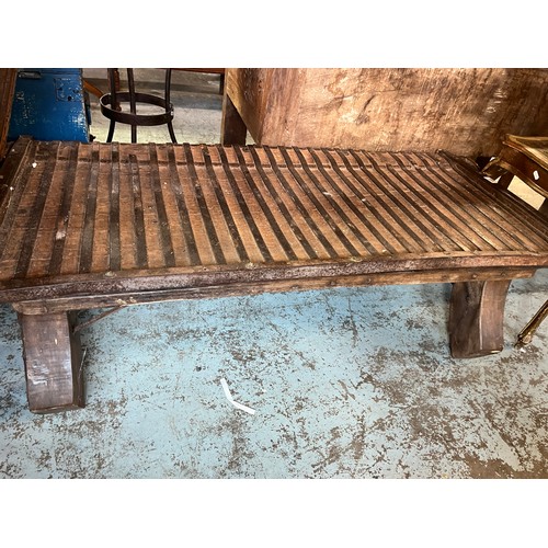 852 - Rajasthan metal banded hardwood day bed, W140cm D59cm H41cm