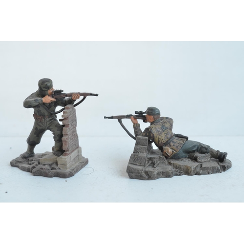 1380 - Collection of W Britain's World War II series and themed painted metal soldier figures, figure sets ... 