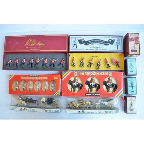 1383 - Collection of W Britain's painted metal British Army figures and figure sets to include 00131 Durham... 