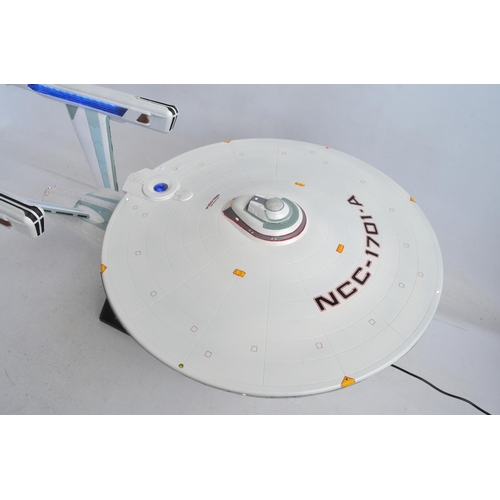 1389 - Large built up 1/350 scale USS Enterprise NCC-1701A model kit with added lighting (mains fed), model... 