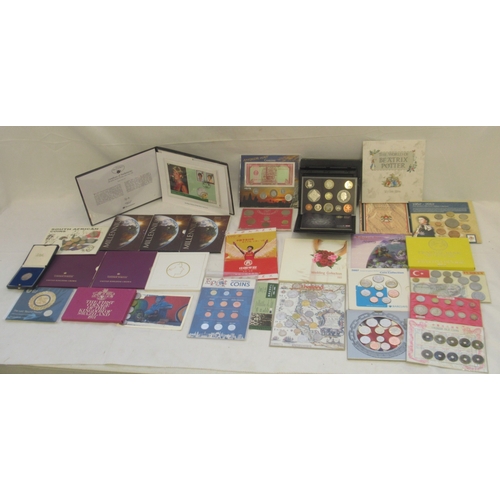 800 - Collection of Proof coin sets and individual coins to inc. 3 2000 Millennium £5 coins, Royal Mint 20... 