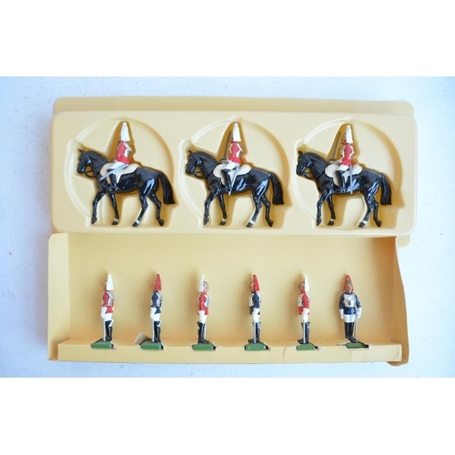 1383 - Collection of W Britain's painted metal British Army figures and figure sets to include 00131 Durham... 