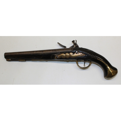 154 - 18th/19th century flintlock 14 bore holster pistol, 10.5