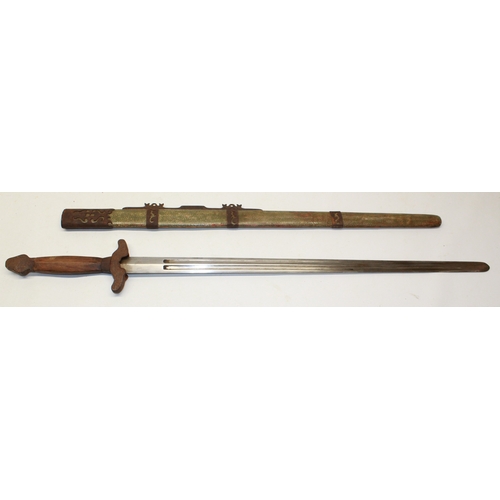 212 - late 19th century Chinese straight sword, 27.5