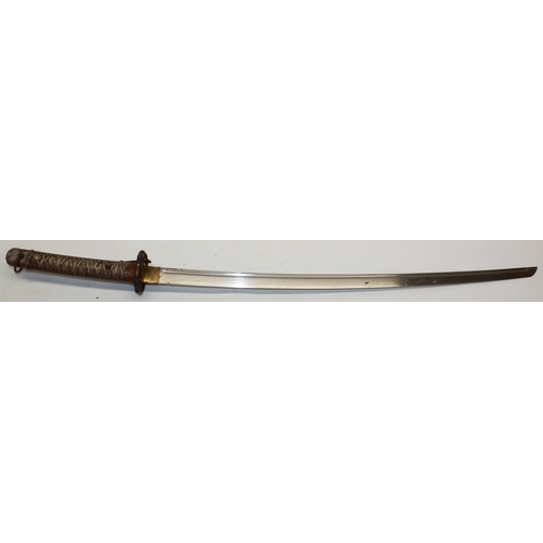 250 - WWII era Japanese NCO'S sword, cast aluminium grip with fastening lever and stamped markings, 27.5