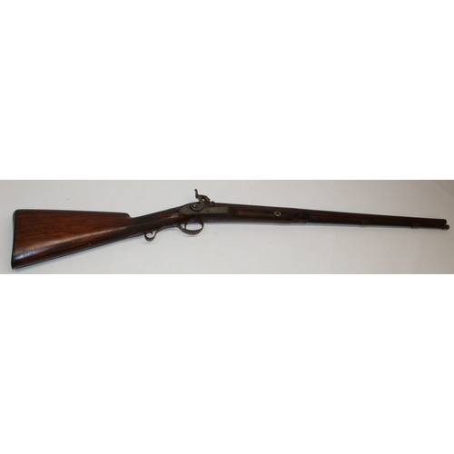 52 - Early 19th century Percussion 12 bore sporting gun with 32