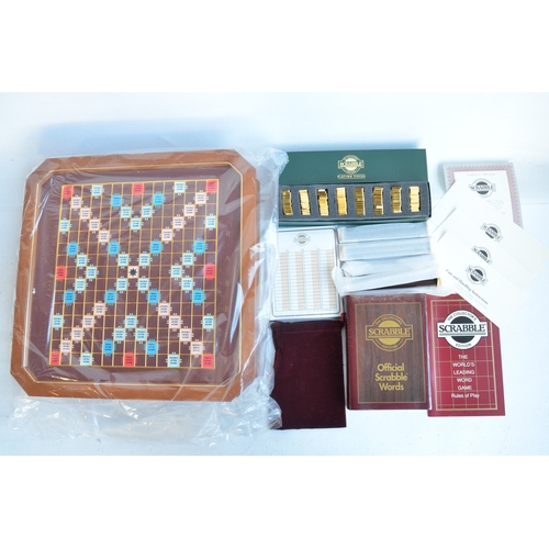 1398 - Franklin Mint Collector's edition Scrabble game with 22 carat gold plated details and playing pieces... 