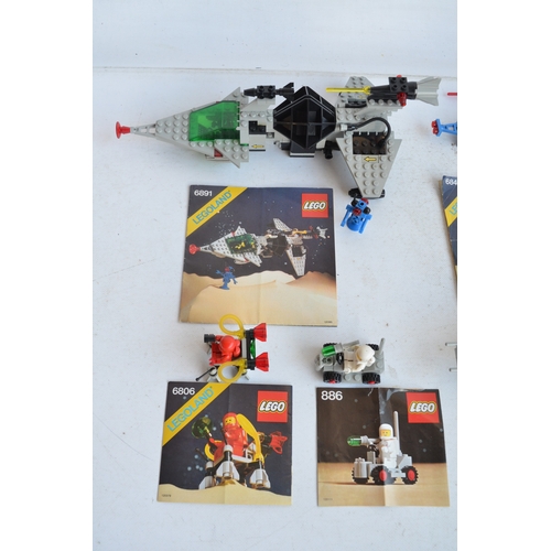 1408 - Ten vintage Lego Space sets circa late 1970's-80's including 1 boxed example to include sets 886, 91... 