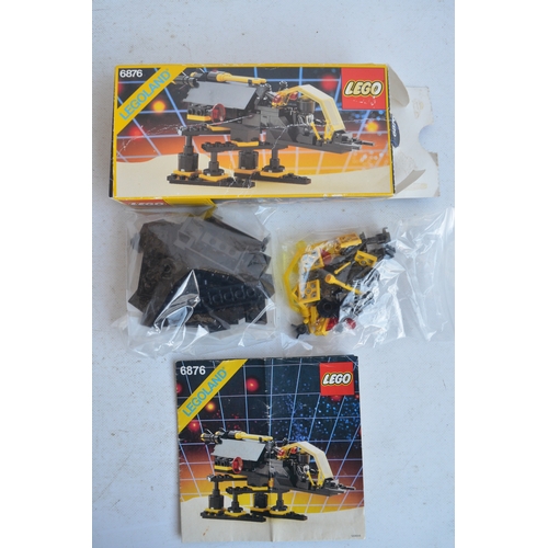 1408 - Ten vintage Lego Space sets circa late 1970's-80's including 1 boxed example to include sets 886, 91... 