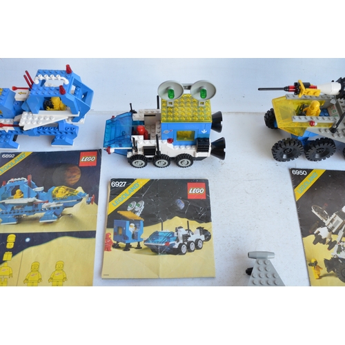 1409 - Ten vintage Lego Space sets circa late 1970's-80's to include sets 885, 889, 891, 6805, 6890, 6892, ... 