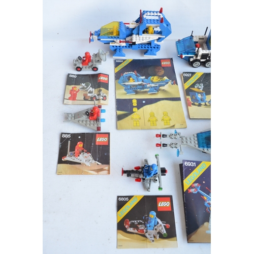 1409 - Ten vintage Lego Space sets circa late 1970's-80's to include sets 885, 889, 891, 6805, 6890, 6892, ... 