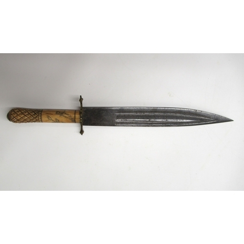 219 - Unusual 19th century knife / dagger in the Bowie style, 9.5