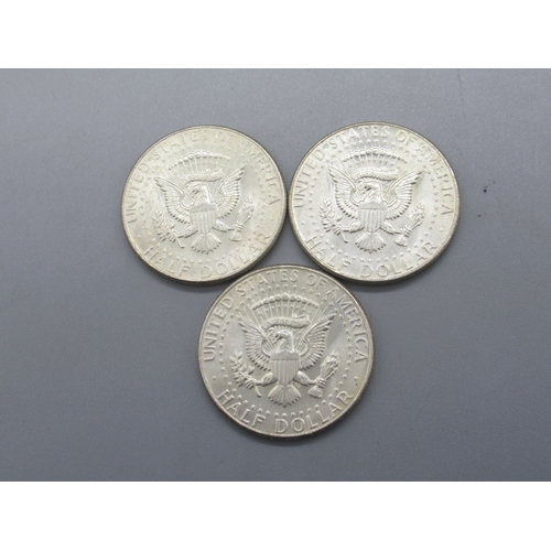 668 - 1921 US dollar coin in brass belt mount, 1902 US dollar (x2), 1921 US Dollar, 1884 US Dollar, 1885 U... 