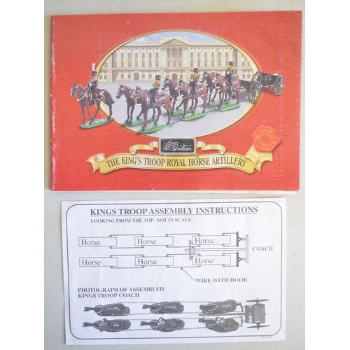 687 - W. Britain's special issue/limited edition King's Troop Royal Horse Artillery set 40188, models in e... 