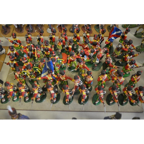 694 - Collection of mostly metal kit painted Napoleonic War era infantry and cavalry figures (scale approx... 