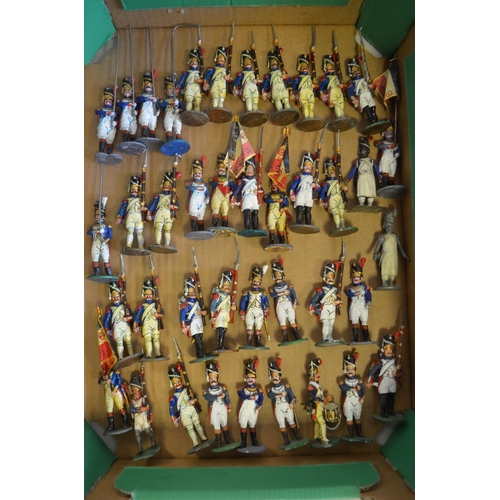 695 - Collection of metal and plastic kit painted Napoleonic War era French infantry figures (scale approx... 