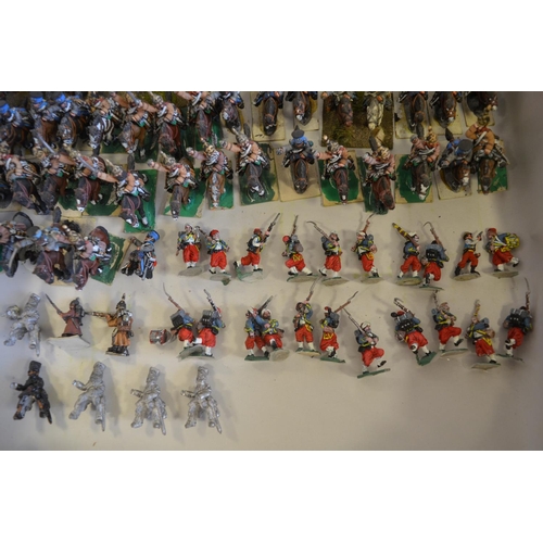 696 - Collection of metal (mostly) and plastic kit painted Napoleonic War era soldier figures including ga... 