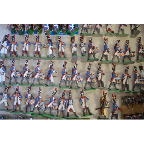 696 - Collection of metal (mostly) and plastic kit painted Napoleonic War era soldier figures including ga... 