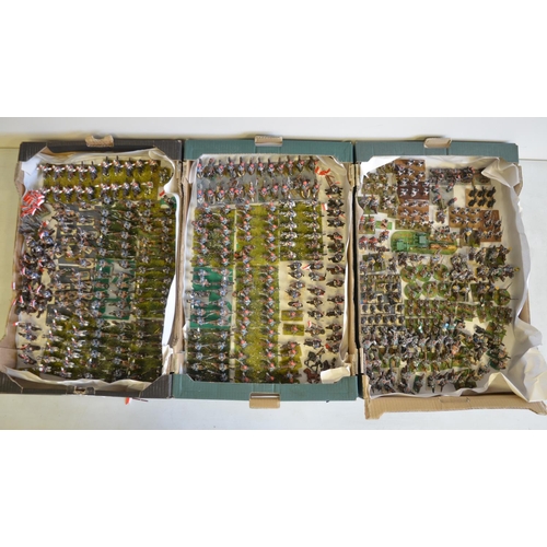 697 - Collection of white metal kit painted Napoleonic War era gaming infantry and cavalry figures, no bra... 