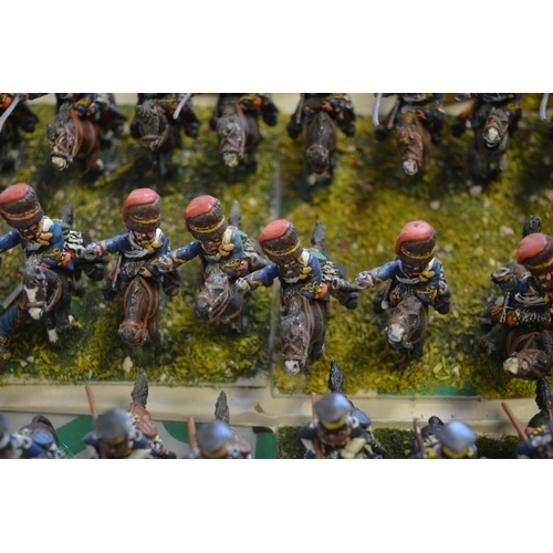 697 - Collection of white metal kit painted Napoleonic War era gaming infantry and cavalry figures, no bra... 