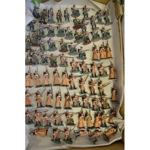 698 - Collection of metal Napoleonic/Crimean War era soldier figures, mostly 1/32 scale including painted ... 