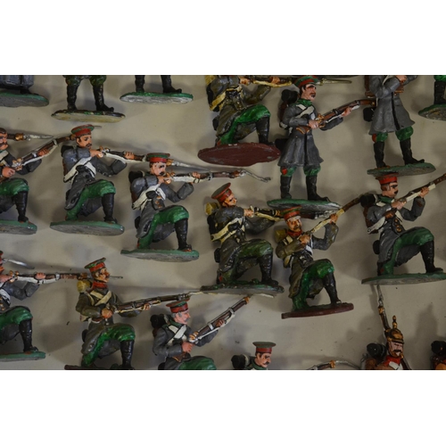 698 - Collection of metal Napoleonic/Crimean War era soldier figures, mostly 1/32 scale including painted ... 