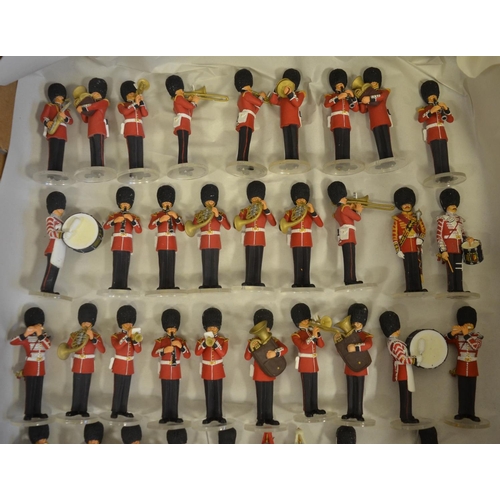 702 - Collection of metal bandsmen and other soldier figures to include Corgi Icons (generally good condit... 