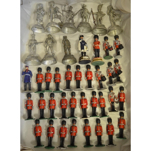 702 - Collection of metal bandsmen and other soldier figures to include Corgi Icons (generally good condit... 