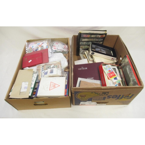 117 - Large mixed collection of stamps, stamp booklets, etc. loose and in folders, predominantly British c... 