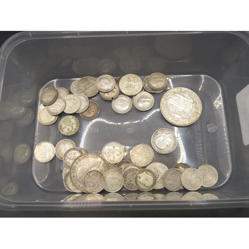 277 - Collection of Pre-1920 GB silver content coins to inc. half-crown, florin, shilling, six pences and ... 