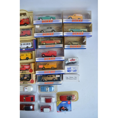 567 - Collection of diecast model vehicles from Corgi, Dinky, Matchbox etc including 8 small scale blister... 