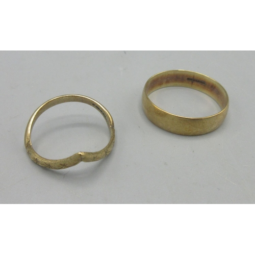 10 - 9ct yellow gold wedding band, size Z1/2, a 9ct gold v shaped ring, size O, stamped 375, 5.47g