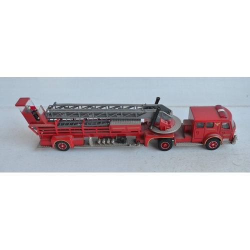 569 - Collection of diecast emergency vehicle models from Corgi and Lledo Vanguards including limited edit... 