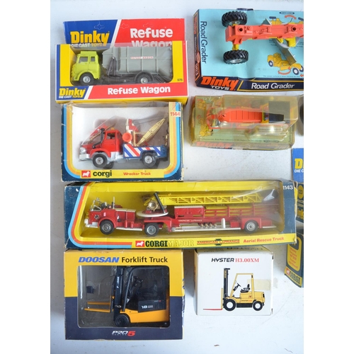 573 - Collection of mostly vintage diecast model vehicles from Dinky and Corgi, also included 2x modern fo... 