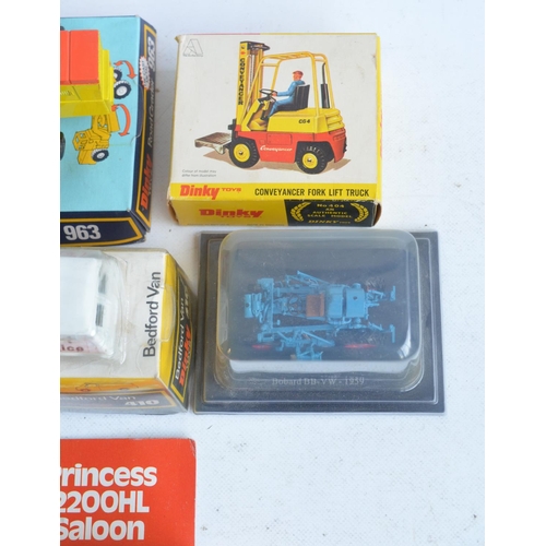 573 - Collection of mostly vintage diecast model vehicles from Dinky and Corgi, also included 2x modern fo... 