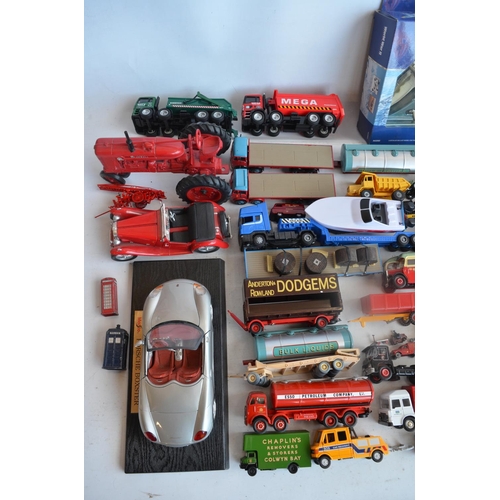 579 - Collection of mostly unboxed models from Majorette, Road Signature, Maisto, Ricko, Dinky, Corgi, Oxf... 