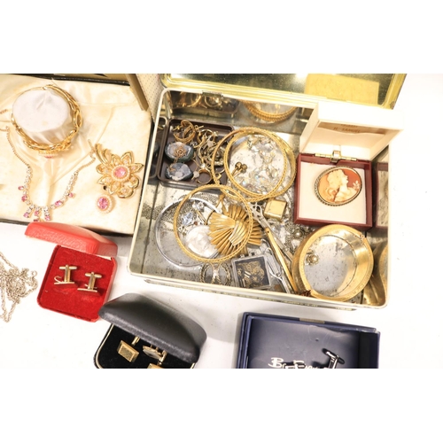 141 - Collection of silver jewellery including three locket necklaces, charm bracelet, silver ingot, and a... 